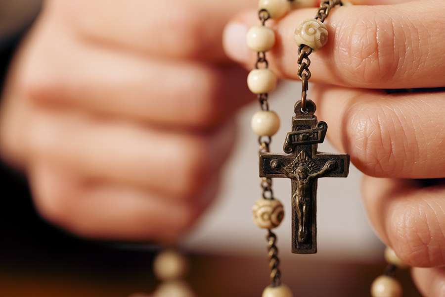 Following our Lenten calendar, today we pray for all Deceased Priests. 🙏🏻