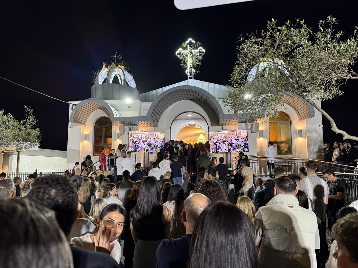 Vision_iii's tweet image. Happy Easter ☦️ from St Nicholas Orthodox Church Punchbowl, Sydney 

Christ is Risen