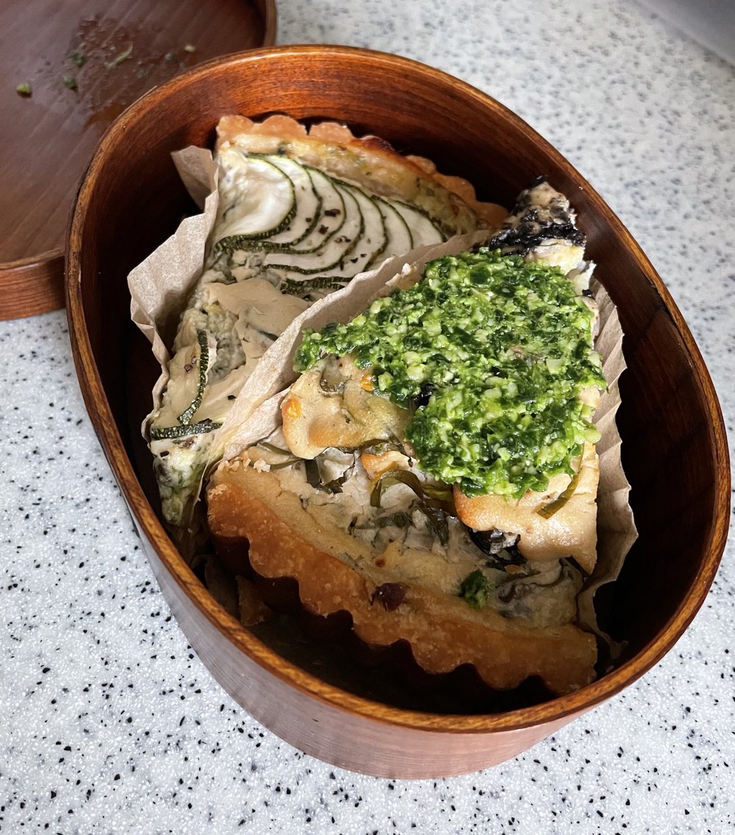 heeereisjo's tweet photo. 비 오는 국립극장, 드립 먼저 뽑고 장보기, 버섯 키쉬 https://t.co/XuTBnDHiLV