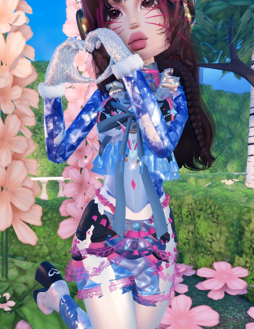 rinalyrr's tweet photo. . @_Dress2Impress @PlayOverwatch 
// gamepasses used : custom makeup, vip, extra items
 
"PRESSING QQQQ!!"

"tag! you're it!" 

#dva #tracer #dresstoimpress #dti #overwatch https://t.co/QuMmytuHtw