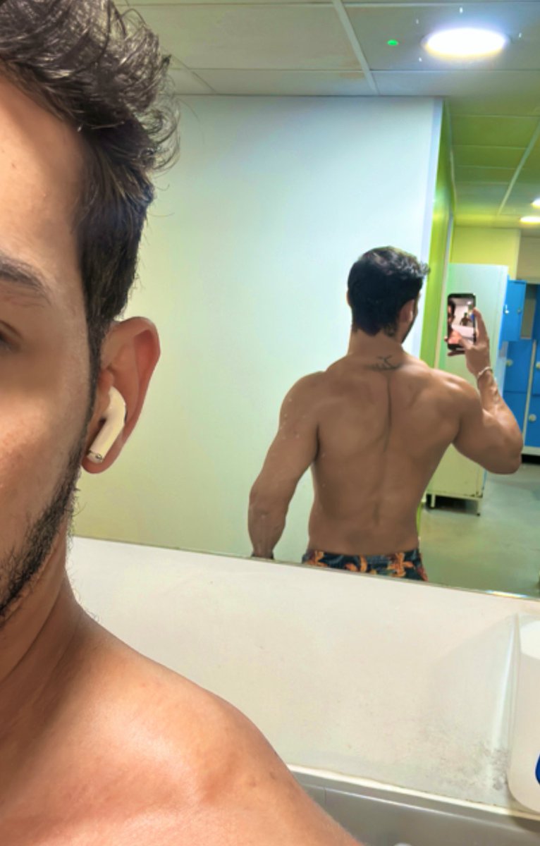 tomalfa5's tweet photo. Back day! 💪🏽😮‍💨 https://t.co/ubYLHv2648