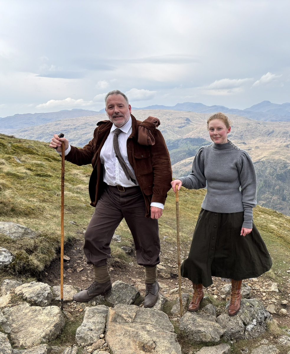 LakesWeather's tweet image. Proper mountain wear! C19 period dress being worn today on Helvellyn. Typical clothing from the ‘Goldern Age’ of mountaineering inc. traditional Pyrenean mountain wear. Personally I opt for my LaSportiva light weight insulated jacket and drop the tie! Jim
#lasportivauk
#petzl