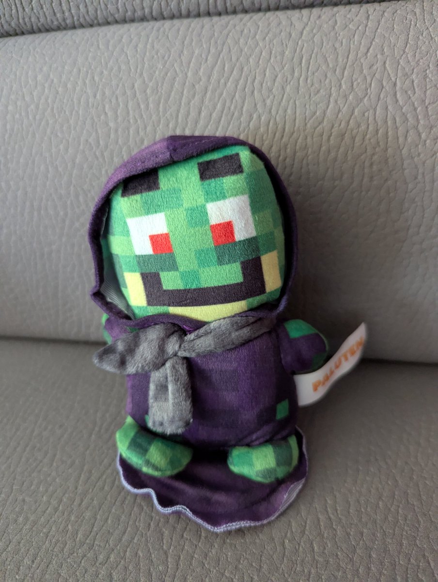 #Miniminievil #PalutenShop <a href="/Paluten/">Paluten</a> #ShoulderPlush

Mein Mini Mini Evil kam eben an. Passend vor Ostern 😍
Er ist so knuffig! Ich liebe solche Schulter Plüschis