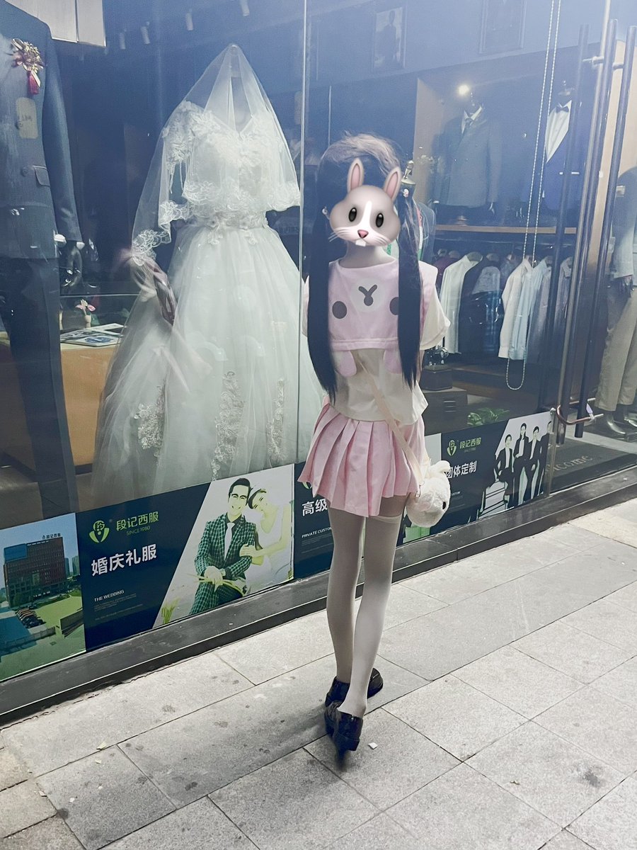 xiaotin5566's tweet photo. 好喜欢这个婚纱、、、、��#婚纱 https://t.co/z7LecQI2Bi