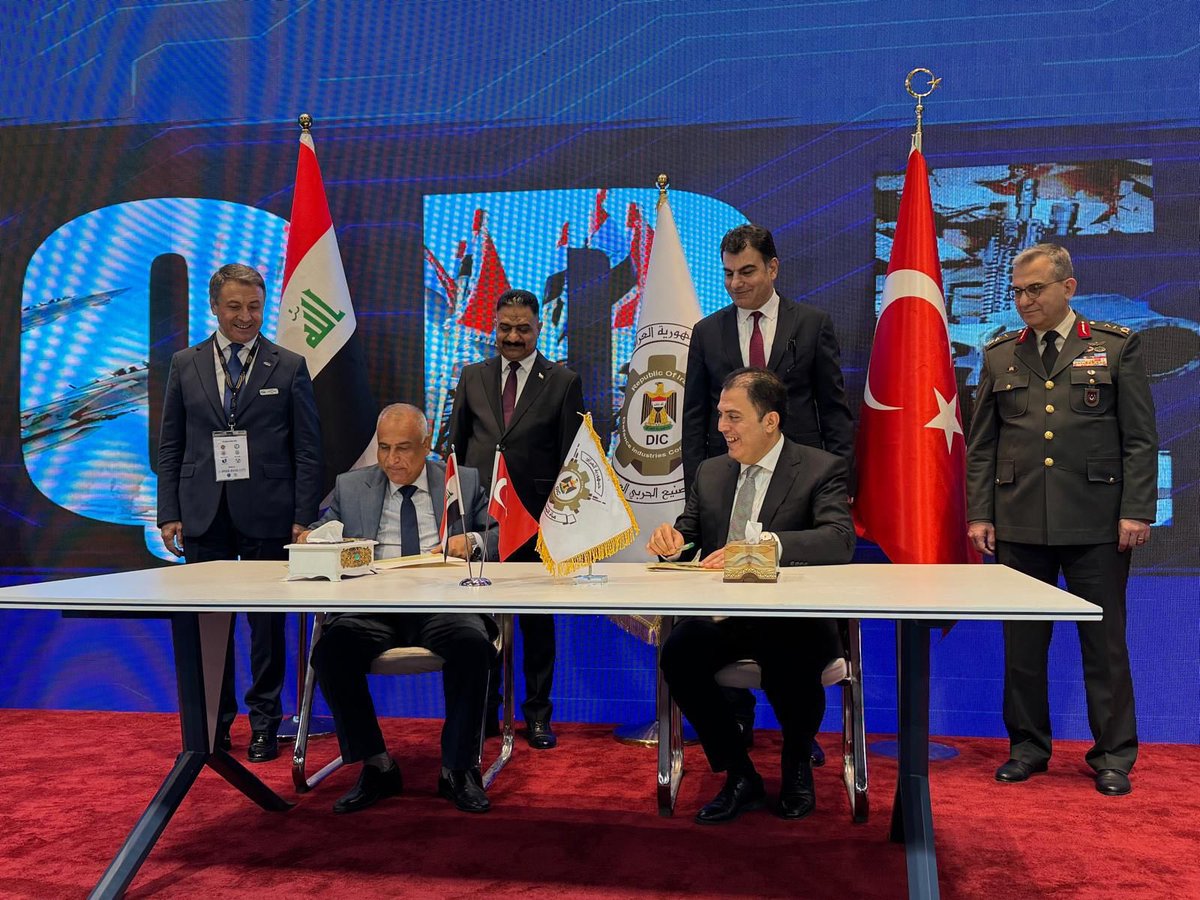 MSB_ASFAT's tweet photo. IQDEX Fuarı ilk gününde Irak Savunma Sanayi Komitesi ile ASFAT ve YDA ortaklığıyla kurulan AYDA şirketi arasında ''Topçu Mühimmatı ��retiminin Yerlileştirilmesi ve Transferi” konusunda ortaklık anlaşması imzalandı. 
Anlaşmanın Irak ve Türkiye için hayırlı olmasını dileriz. 🇮🇶🤝🏽🇹🇷

On the first day of the IQDEX, partnership agreement was signed between the Iraqi Defense Industry Commission and AYDA Company, established through a joint venture between ASFAT and YDA, for the “Localization of Artillery Ammunition Production.”
We wish for this agreement to mark a new step in strengthening cooperation between Iraq and Türkiye. 🇮🇶🤝🏽🇹🇷

تم توقيع اتفاقية شراكة بين هيئة الصناعات الدفاعية العراقية وشركة آيده AYDA التي أُسست بشراكة بين آسفات ASFAT و واي دي أي YDA، في اليوم الأول من معرض آي كو ديكس IQDEX. وذلك من أجل “توطين وإنتاج الذخائر المدفعية ونقل التكنولوجيا”.
نتمنى أن تعود هذه الاتفاقية بالخير على العراق وتركيا. 🇮🇶🤝🏽🇹🇷

@tcsavunma