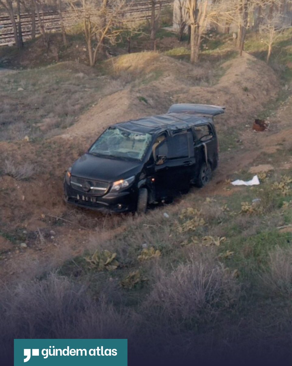 gundem_atlas's tweet photo. 💢Berk Atan, geçtiğimiz saatlerde trafik kazası geçirmişti. Kaburgası kırılan oyuncu, tedbir amaçlı olarak yoğun bakımda tutuluyor.
#gönüldağıdizi #oyuncusu https://t.co/uj46aebDqE