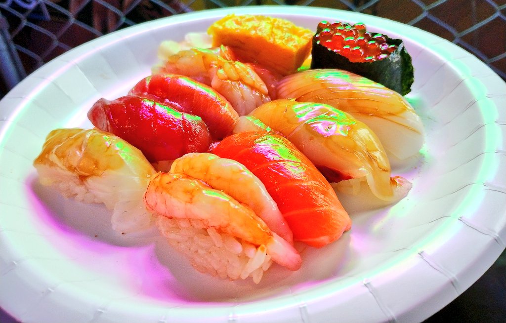 七色に光るゲーミング寿司のエアドロきました
#NEOで熱狂