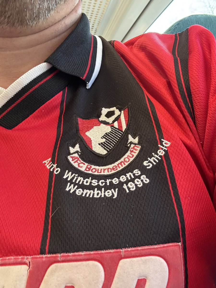 Up the fucking Chez🍒🍒🍒
27 years and it still fits! #afcb