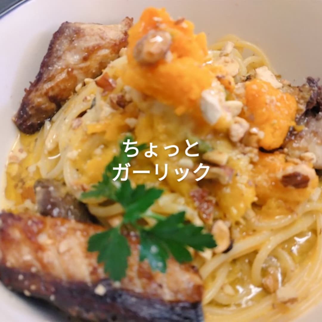 newtoyoken's tweet photo. 明日はバターとカボチャのクリーミーなパスタの最終日です。
カボチャのポタージュみたいなほんのり甘い優しい味わい。
ミルクに溶けるカボチャペーストは
バターと溶け合ってバスタに絡みます。
冷たいガスパチョもスタンバイ。
西港ヘルシーランチお待ちしております🧑‍🍳 https://t.co/UjnFd1jpva