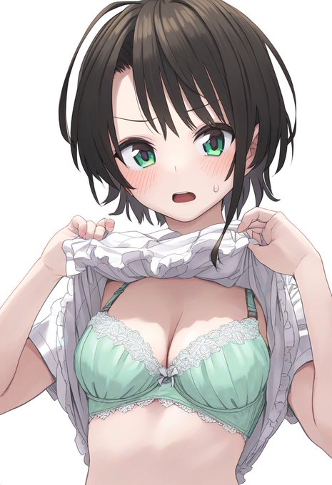 たくし上げ 

すばるん 