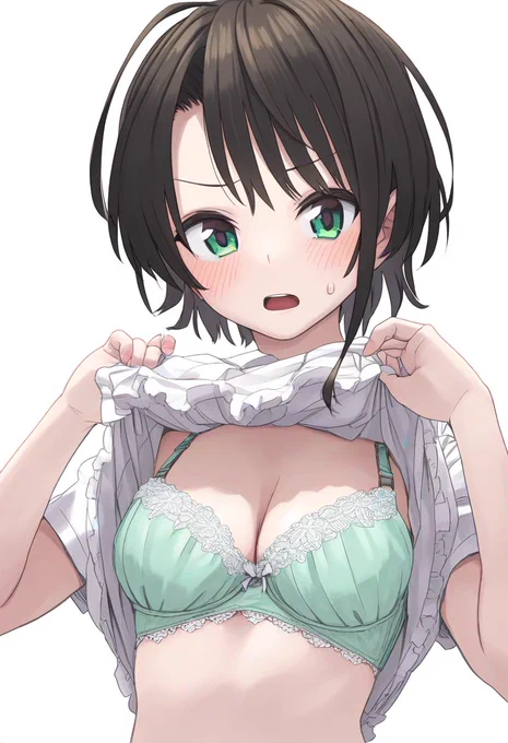 たくし上げ すばるん 