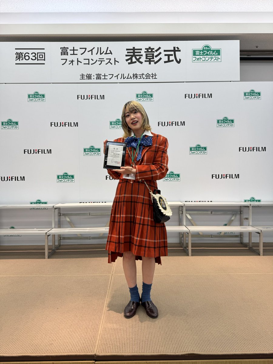 mary____lou_'s tweet photo. 富士フイルムフォトコンテストU39の部審査員特別賞をいただきまして、受賞式に参加しました☘️写真頑張ります📸 https://t.co/HQ5LxhOl9O