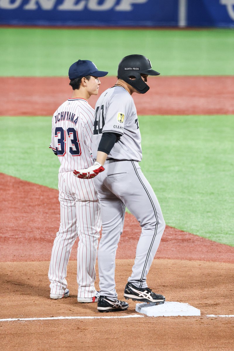 _pbym_'s tweet photo. 2025.4.18 明治神宮野球場

#swallows #内山壮真 #giants #中山礼都 https://t.co/uwFvF9TaIv