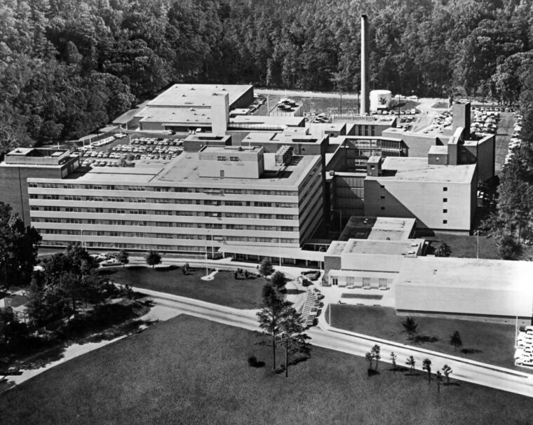HerroMuse's tweet photo. The Center for Disease Control (CDC) is headquartered in Atlanta, Georgia and was originally founded in 1946 to succeed the Office of Malaria Control in War Areas (MCWA). https://t.co/lsXmbhQ365