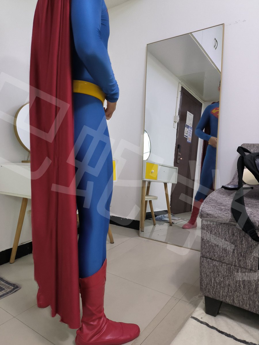 超人日快乐
瘦了好多最近