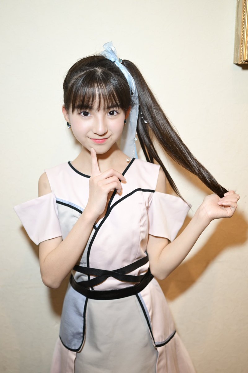 s50989106's tweet photo. 2025/04/19(土)
「かがやきフェス Spring 2025」
at ダブル金沢
YUMEADO CiTRON.•*¨*•.¸¸♬
中井ゆゆちゃん😍😘😁❤️💕
@Yuyu_YmCiTRON
特典会30秒撮影📸
美少女見つけた👀
#中井ゆゆ
#YumeadoCiTRON
#夢アドCiTRON
#アイドル
#かがやきフェスSpring2025
#Nikon8 https://t.co/ZP7qwO8RAu