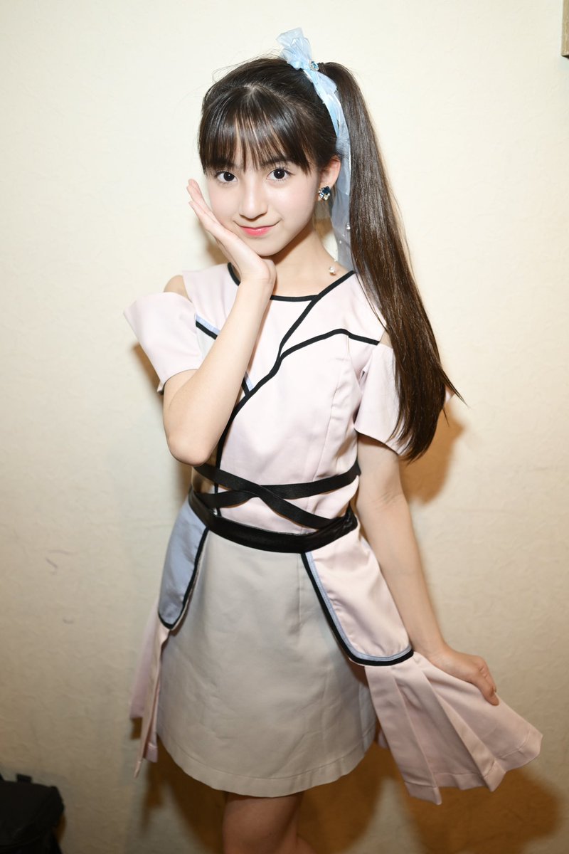s50989106's tweet photo. 2025/04/19(土)
「かがやきフェス Spring 2025」
at ダブル金沢
YUMEADO CiTRON.•*¨*•.¸¸♬
中井ゆゆちゃん😍😘😁❤️💕
@Yuyu_YmCiTRON
特典会30秒撮影📸
美少女見つけた👀
#中井ゆゆ
#YumeadoCiTRON
#夢アドCiTRON
#アイドル
#かがやきフェスSpring2025
#Nikon8 https://t.co/ZP7qwO8RAu
