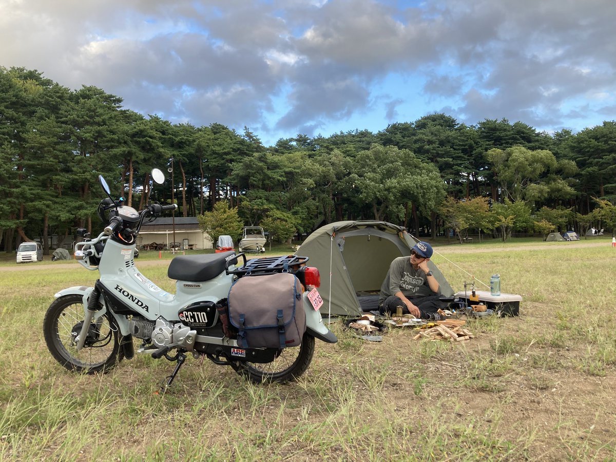 KA2_BikeLab's tweet image. 名前: KA2
性別: 漢
年齢: アラフィフ
身長: 175cm
住み: 秘境グンマー
車種: triumph スクランブラー、クロスカブ
一言: 旅が好き食べる事が好き呑む事が好き
そして、何よりバイクが大好き
一度に全て出来る幸せ…
それがキャンプツーリング！🏕
フィッシング始めたばかりのへっぽこアングラー