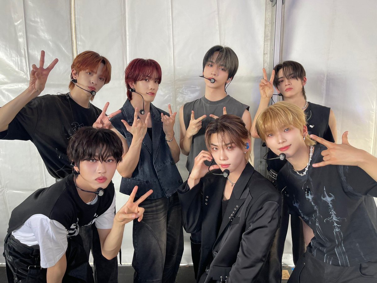 nSSign_JAPAN's tweet photo. [📷] #ジゴロック2025
〜⼤分”地獄極楽”ROCK FESTIVAL〜

お越しいただいたみなさん、暑い中ありがとうございました！！
久しぶりの九州でのパフォーマンスはいかがでしたか？
初めましての方も、n.SSignを覚えてくれたら嬉しいです🫶✨

明日のステージもお楽しみに😉💛

#nSSign #エンサイン https://t.co/OmTOvPEsDS