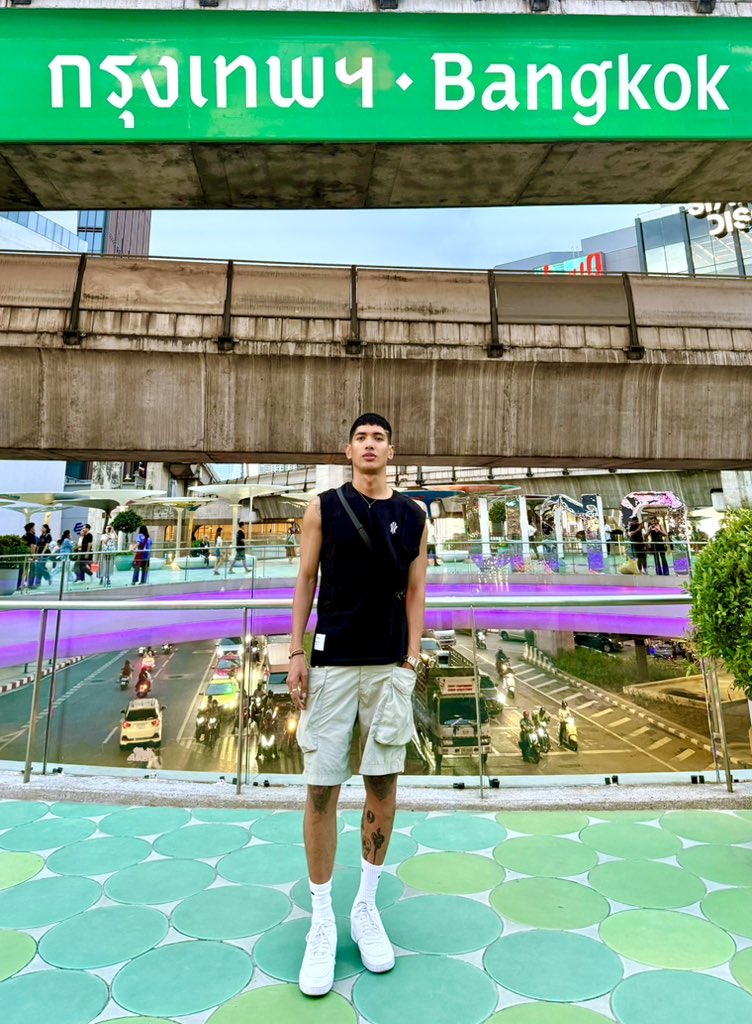 Last night here in bangkok 🍆🍑💦