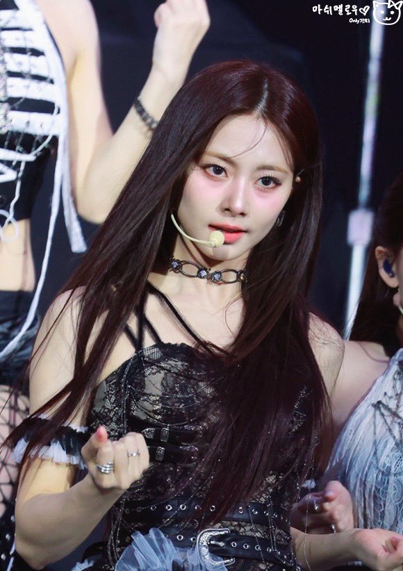 로즈 tweet media