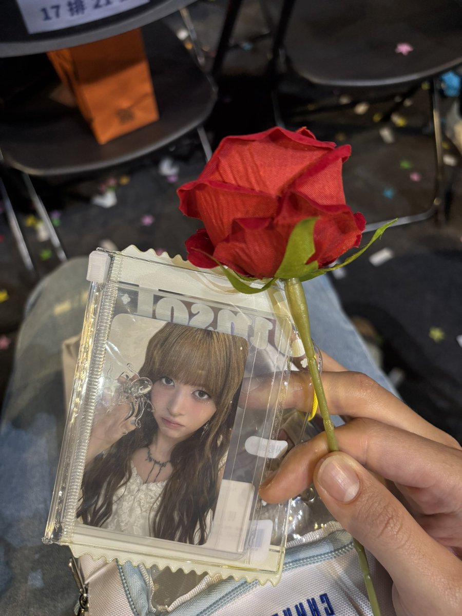 hyewonhyem's tweet image. 我知道我為什麼前陣子運氣這麼差了  
都是為了這一刻一次爆發🥹

我生是莉莉的人，死是莉莉的鬼🥹