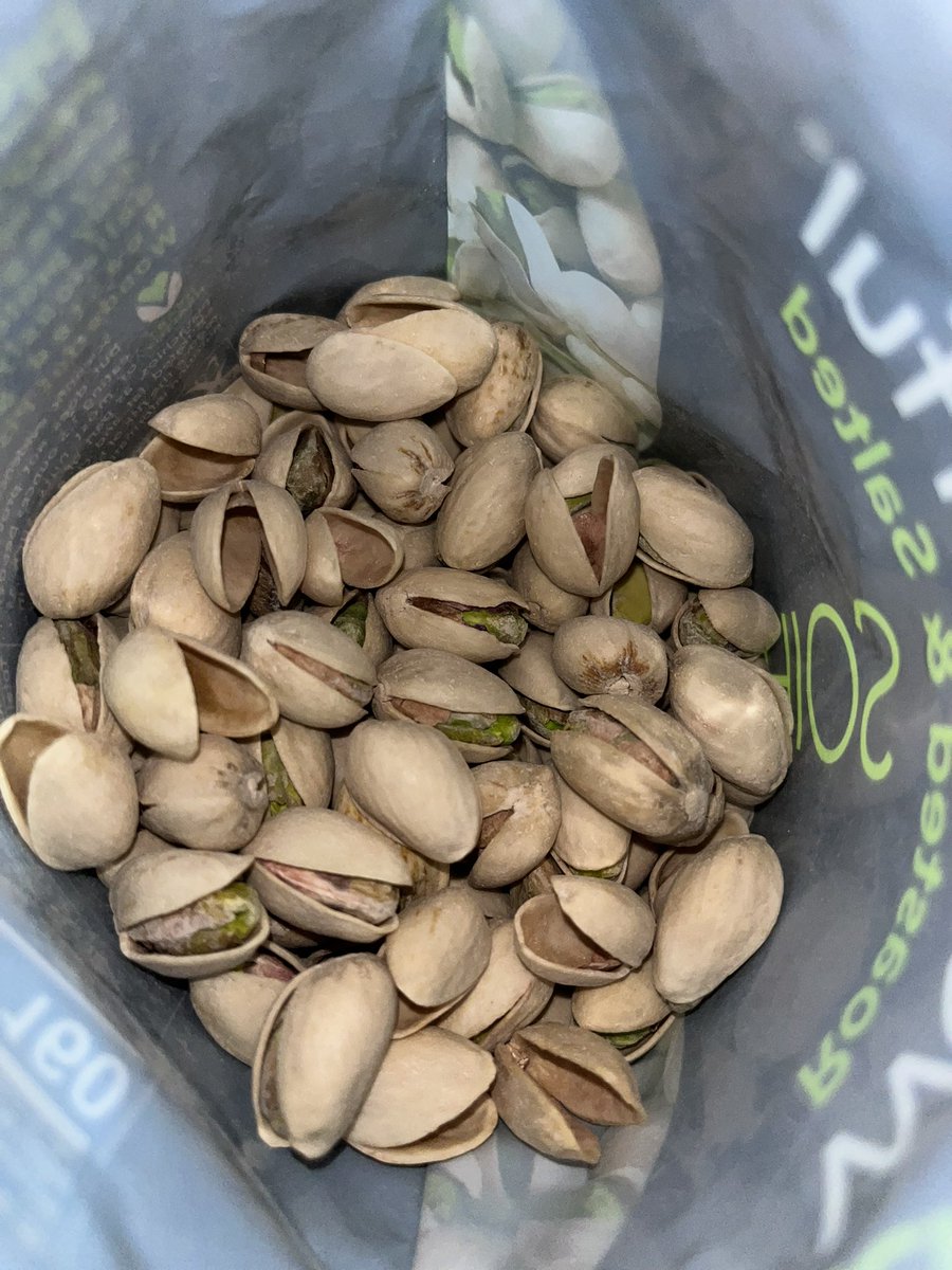 ItsPocoa's tweet photo. @WonderfulNuts Love having to pay $12 for a bag filled with empty shells.. thanks https://t.co/pYqzbAXgjC