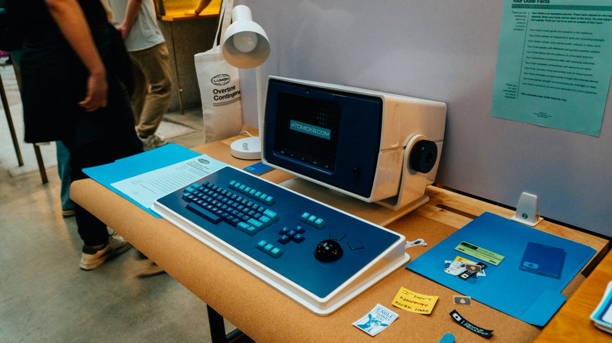 MDR keyboard at zFrontier keyboard meetup 2025, Shanghai. 
keycaps: SP SA Dasher &amp; Dancer 
#severance #mdrkeyboard