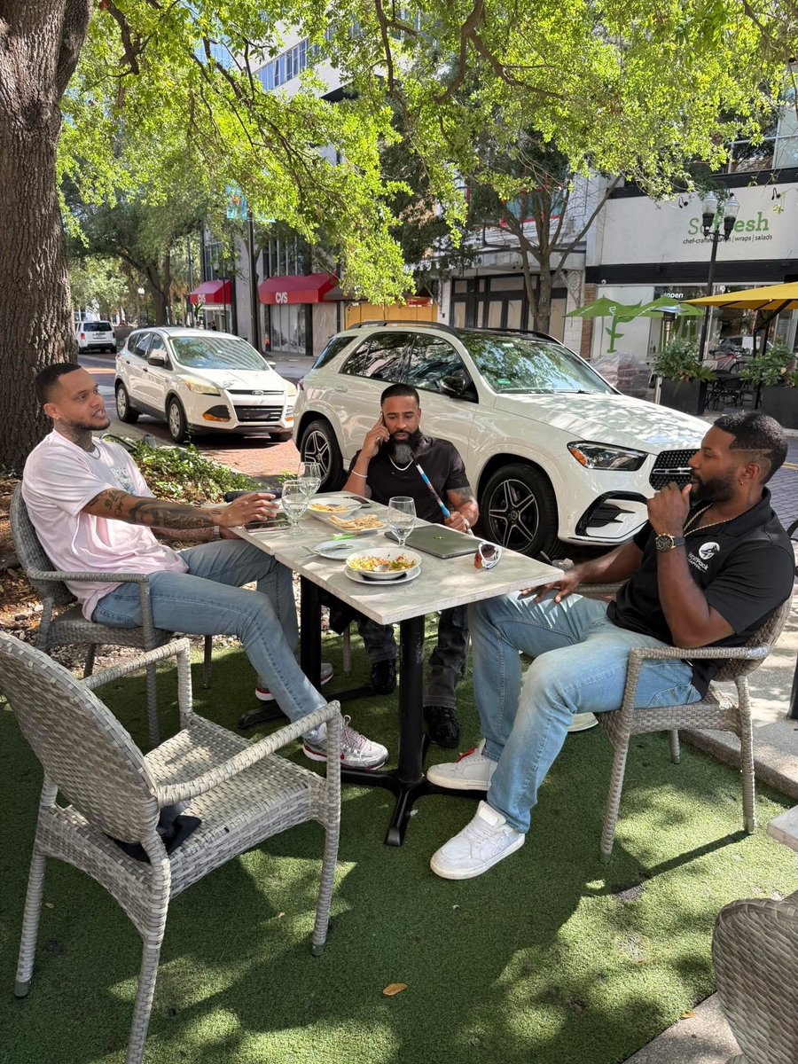 Meet, Gameplan, Action &amp; ￼ Execute