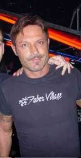 Gunner4Life_AFC's tweet photo. @80s90sfootball Salvatore Schillaci 🙏🏼🇮🇹 “Toto” - Was one of the last players Azeglio Viccini picked to represent the Azzurri so much so he didn’t even have his own Panini sticker but what an impact he made in Italia’90. Won the Golden Boot and the hearts of many millions of fans! #RIPToto https://t.co/7njftZsJC9