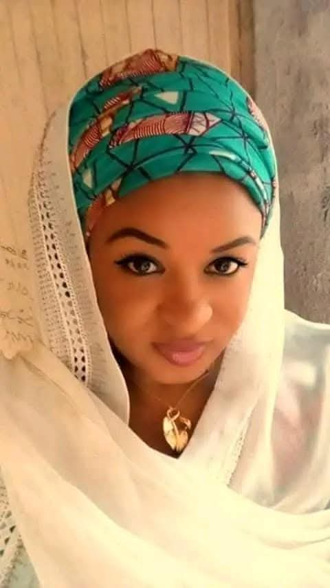 MubailuG's tweet photo. Halima waziri apologises to ex-president! Dear former president  Goodluck Jonathan GCFR, GCON.

My name is Halima waziri I will like to use this medium to officially apologize to you for criticizing and condemning your administration in the year 2015.
Until after you left office- https://t.co/RiaO0WSg60