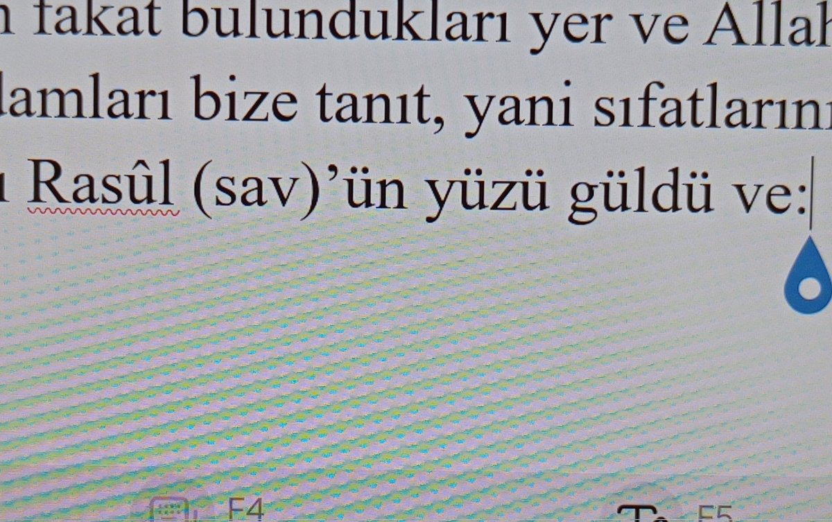 Ödev yaparken gözlerin parlayamaz.
O sırada ödevde geçen cümle :)🌹