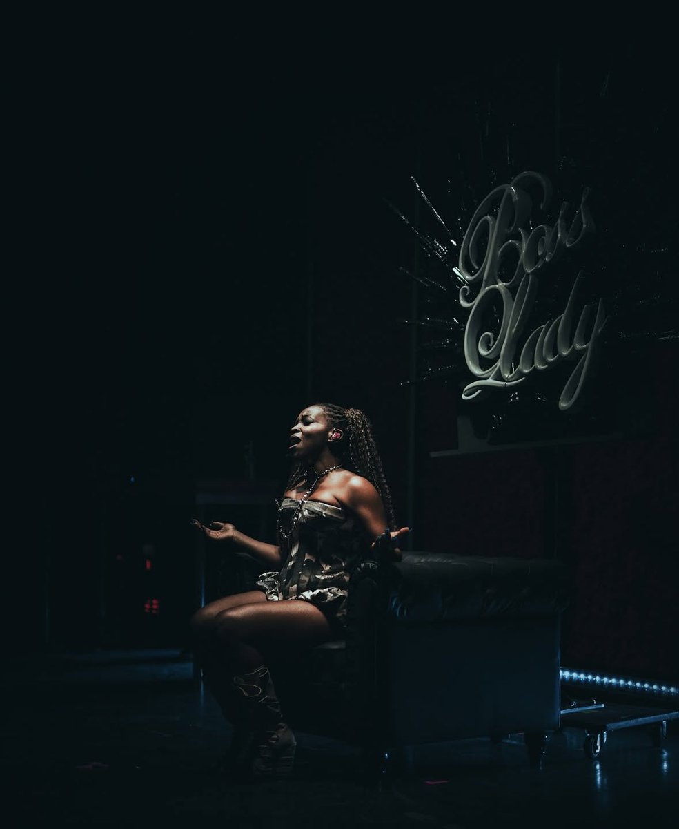 DoraSupremacy's tweet photo. Theodora le show que tu as donné il fallait être la !! Le Cabaret de Boss Lady was a succes et c’est que le début 🪖 https://t.co/qv3QIeXm2A