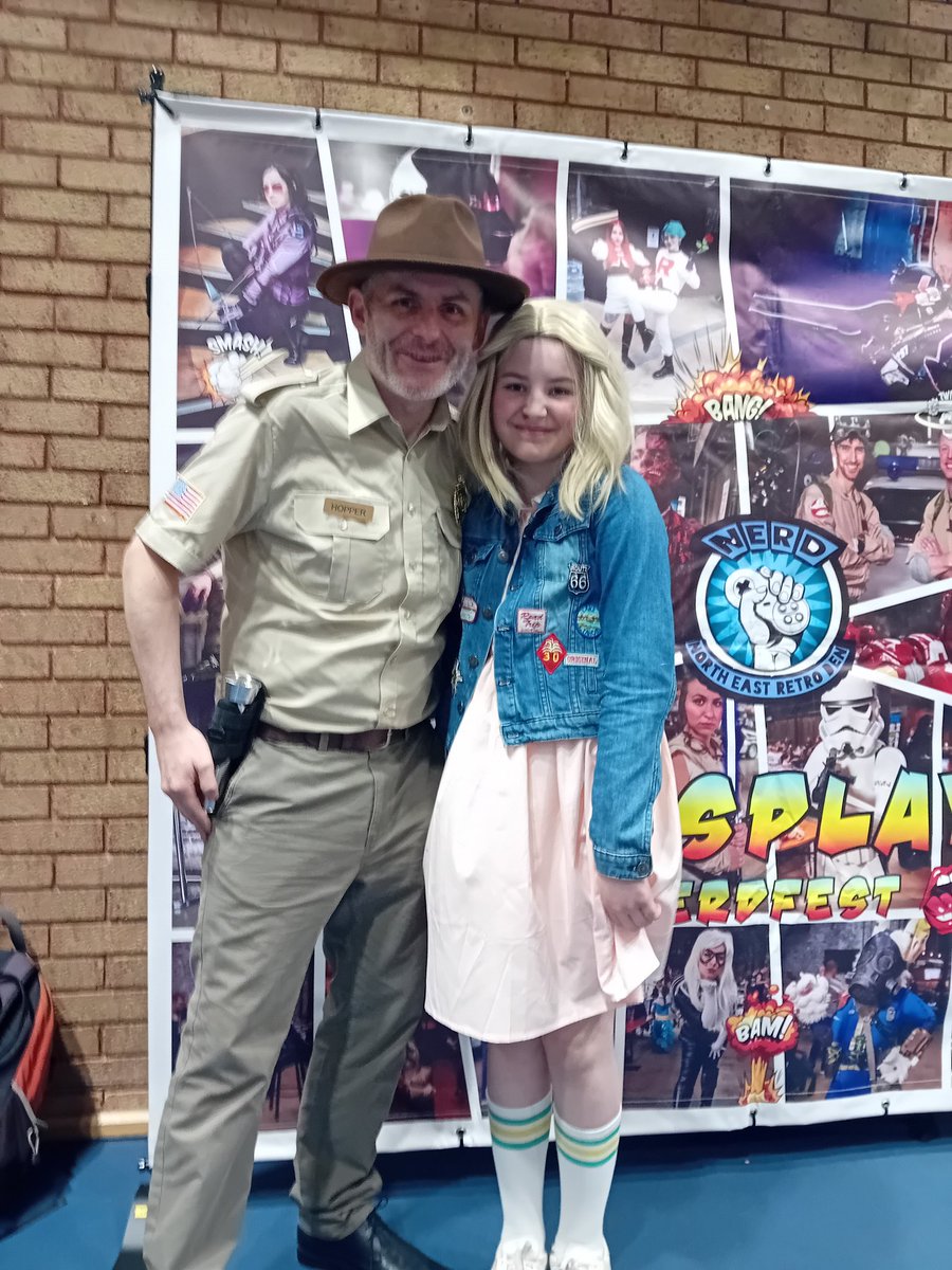 SeanHarris_NE's tweet photo. It's geek up North again!
Having a great day with the Nerd Fest crew (and my daughter!) in the North East raising @cashforkidsNE
@MillieBobbyFan @NetflixUK @StarWarsUK @Marvel @DCOfficial
#NerdFest #ComicCon #GeekLife https://t.co/LNDKZmMmIW