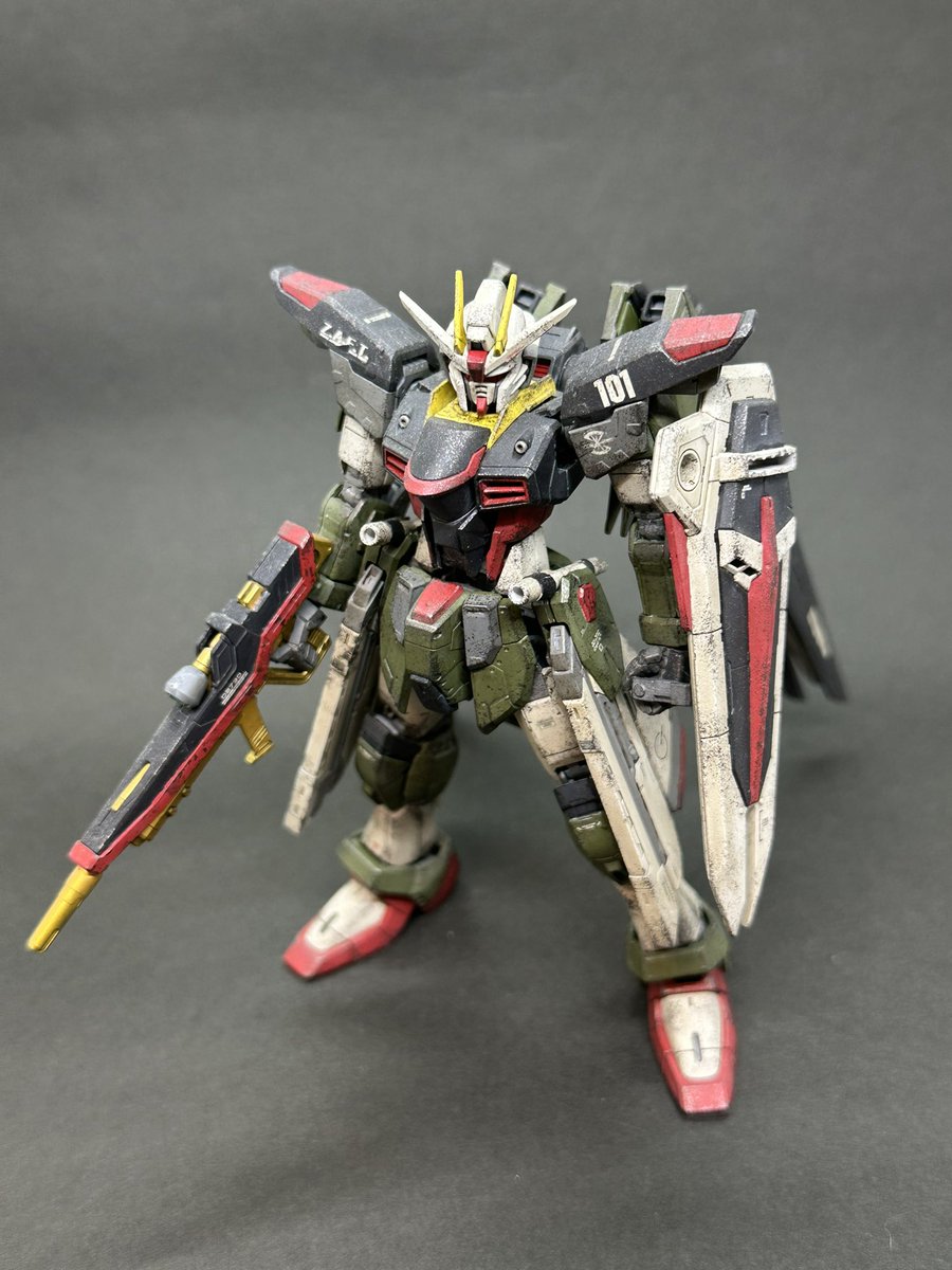 EVA_THUNDER's tweet photo. RGストライクフリーダムのウェザリングがやっと終わりました。
まさにウェザリングあるあるですね。
やりすぎました… https://t.co/vQEpNHiiYI