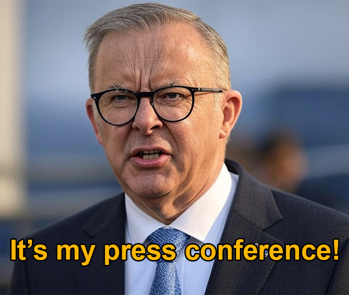 TimjboAU's tweet photo. Mr Albanese brushed off taking one question before justifying his actions by saying,
"It's my press conference." #GrumpyAlbo
#auspol https://t.co/usUQ0MlvOZ