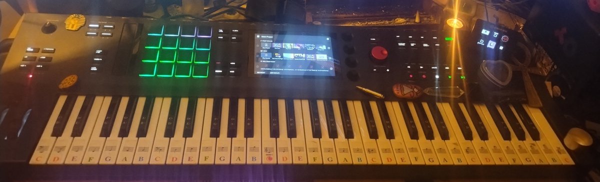 GODinTheWax tweet media