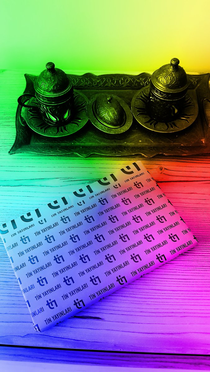 Hediyem özenle paketlenmiş🎁 
Elime ulaştı çok mutlu oldum 🎈🤩
Emeği geçenlerden Allah razı olsun🤲✨️🫠
Heyecanla okumaya başlayacağım 🤗
İyi ki varsın <a href="/AltayCemMeric/">Altay Cem Meriç</a> 💐👏
İyi ki varsın <a href="/tinyayinlari/">Tin Yayınları</a> 💪👏