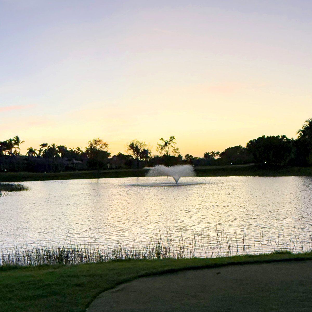 ClubatIbis's tweet image. Sunrise state of mind. ✨Thank you, Kenneth Berger, for the photo! 

#LifeatIbis #SunriseSaturday