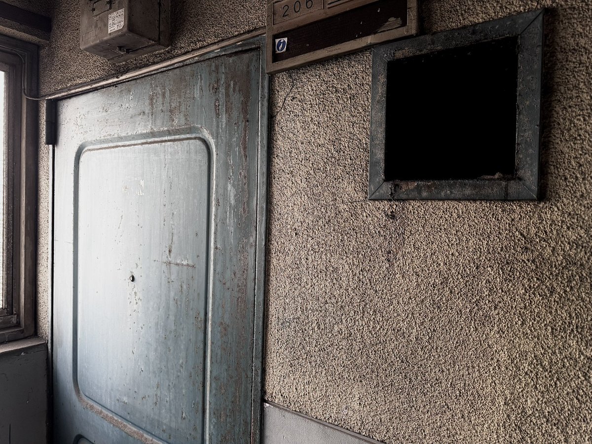 闇捕人（やみとりびと） tweet media