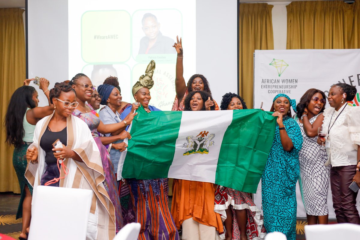 WeAreAWEC's tweet image. The final day of #AWECGA2025 opened with a powerful panel on “Doing Good is Good for Business.”

💡 Impact + Profit go hand in hand
✨ Start small, embed purpose, structure your business, and own your impact

We wrapped up with deep connections, bold visions &amp;amp; fresh inspiration.