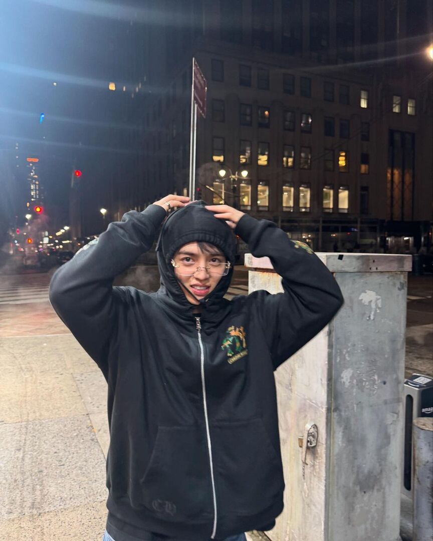 selfolssi ♤ tweet media