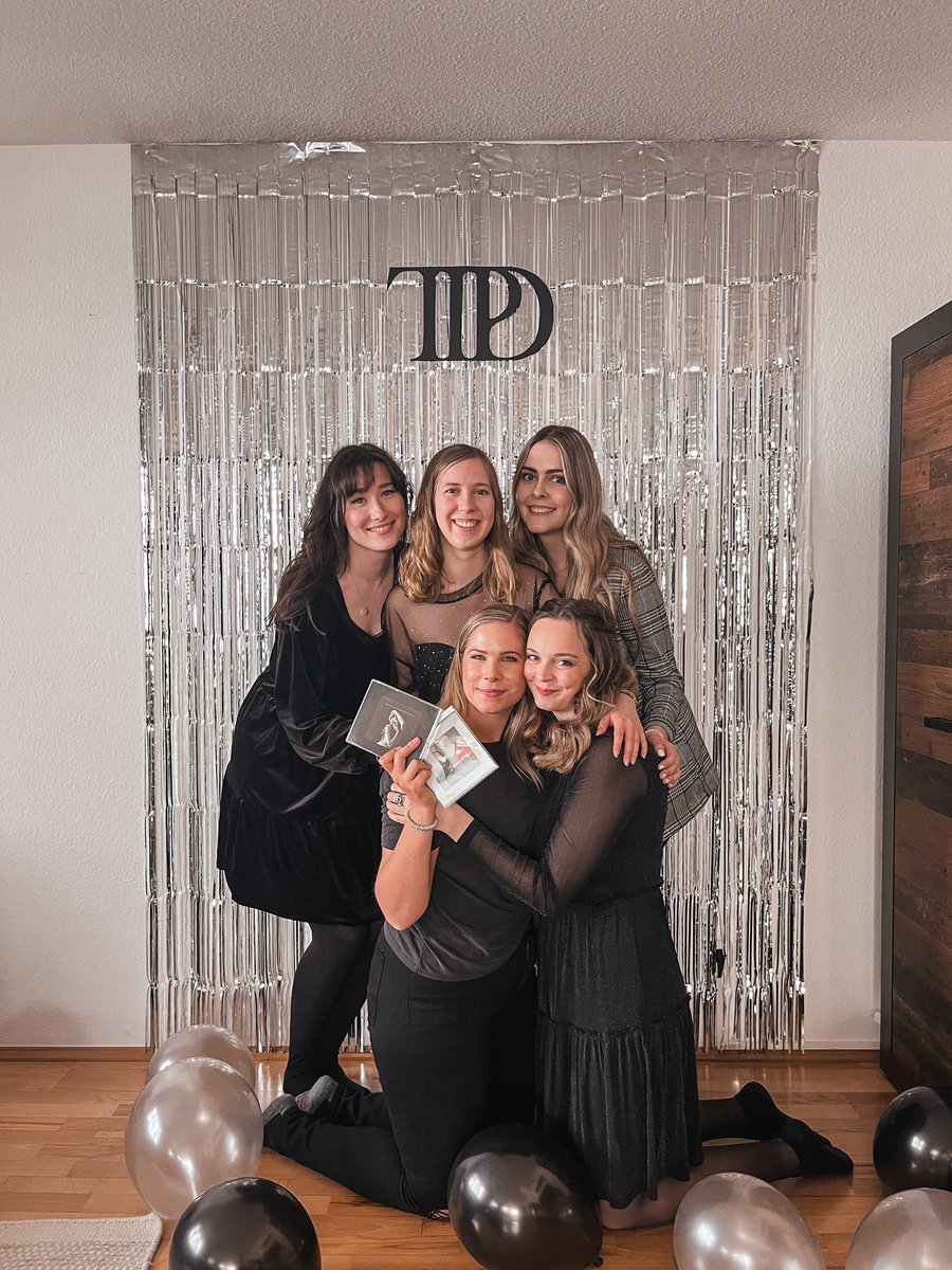 alinalovestay's tweet photo. Happy Birthday #TSTTPD 🤍 
#1YearOfTSTTPD @taylorswift13 @taylornation13 🤍 https://t.co/QAoXMpwB8f
