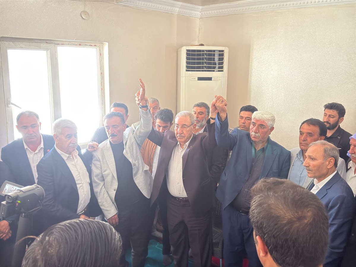 Barış çağrımıza kayıtsız kalmayıp bizleri kırmayan, Şeyh İmam Kabilesine mensup Basmacı ve Başkırma aileleri arasında 20 yıldır süregelen husumetin barışla sona ermesine vesile olan herkese gönülden teşekkür ediyorum.