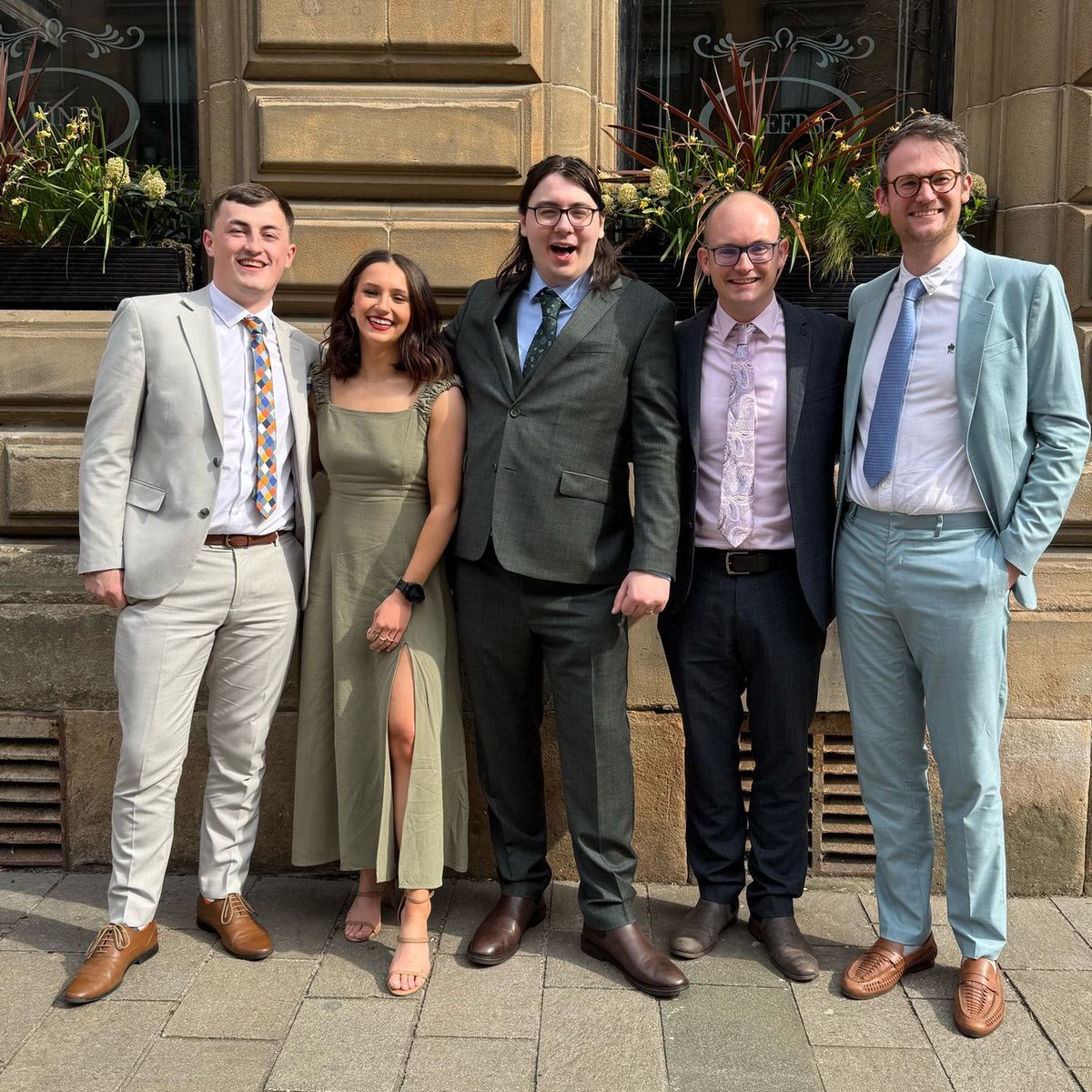 Reid_Research's tweet image. Team #Kineticolor out for Barry’s wedding.
Left to right: Calum, Kristin, Barry himself(!), Marc, and Tim.
We absolutely 100% did not manage to go the full day without wondering what we might analyse next.