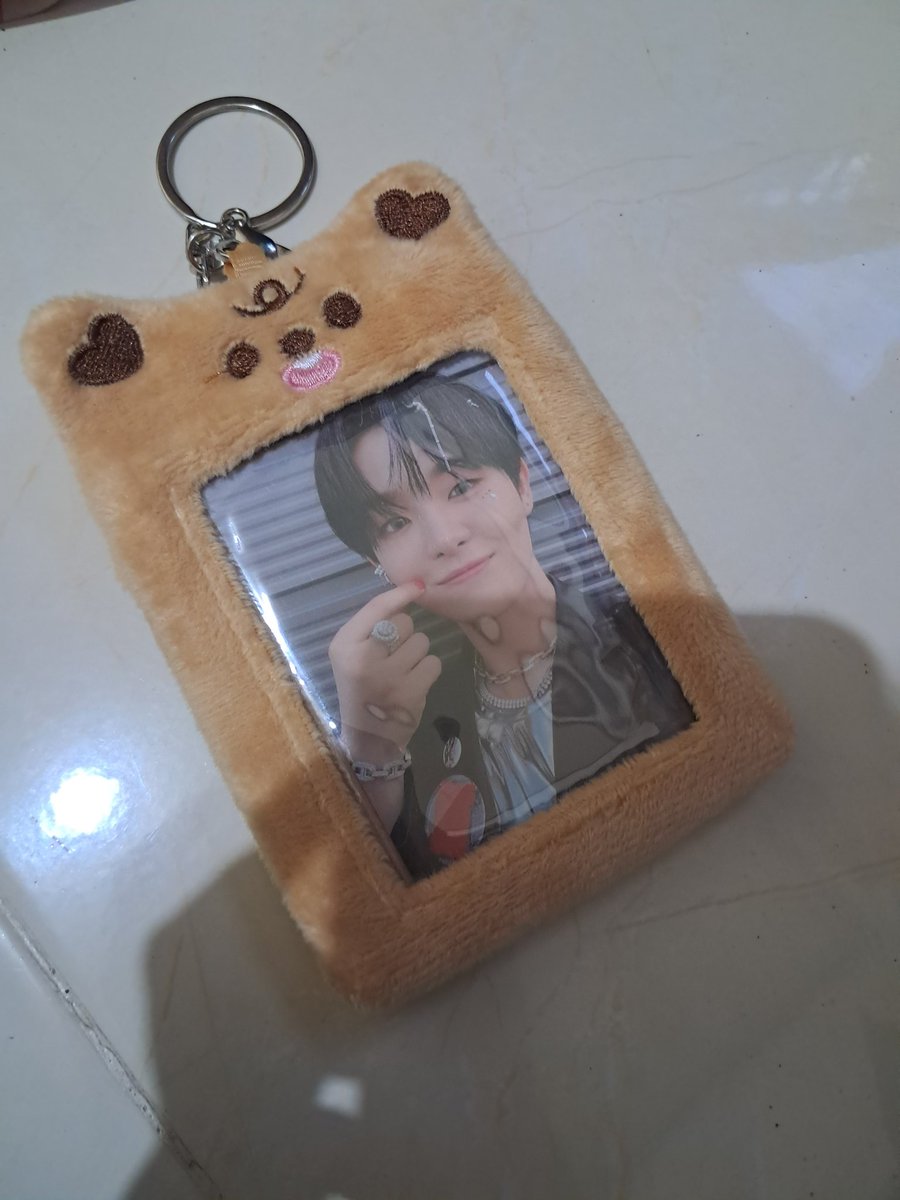 lucuu caholnya (pict yang tidak aesthetic)😭