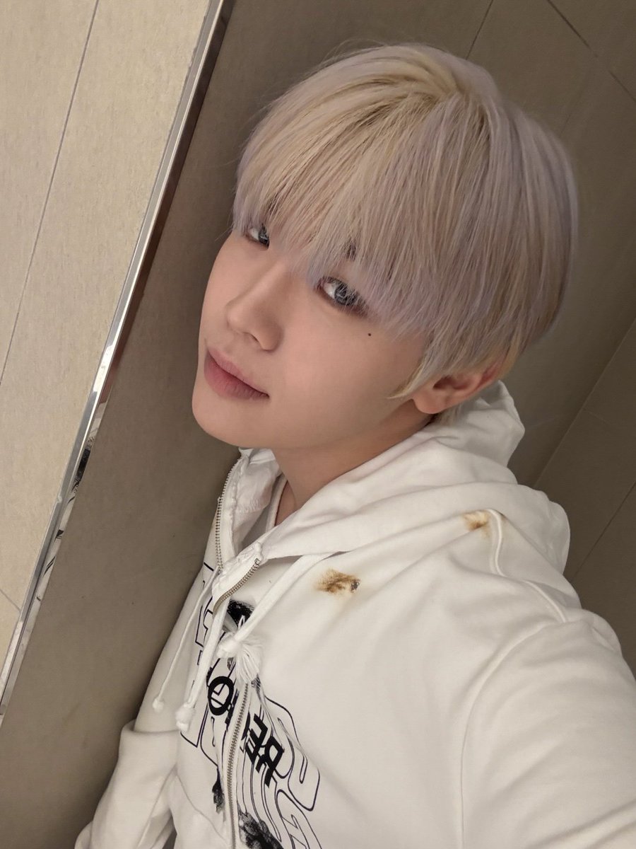 250419 🐥📸 10:09PM KST