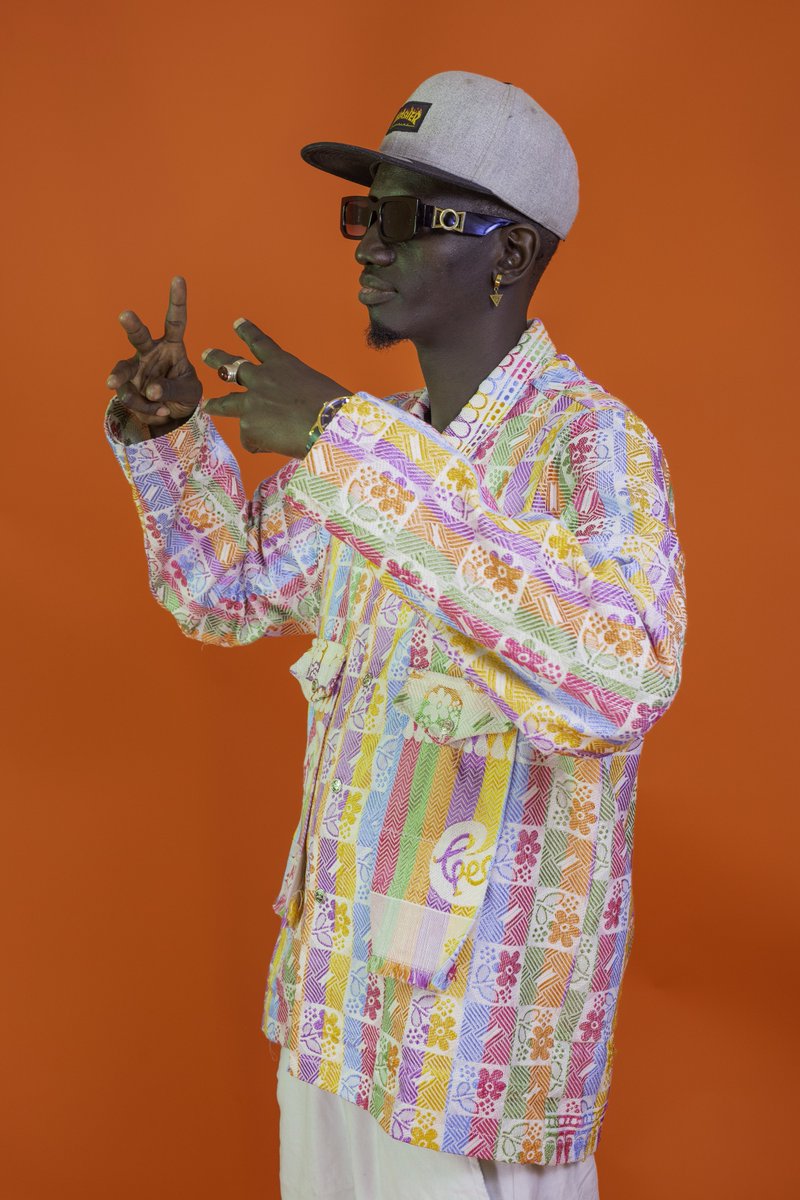 BigDatX2's tweet photo. Tenue sur mesure par @taar_officielle 🔥
Shooting pro par @_afrikam_ 🔥

Tolof Tolof toujours disponible sur YouTube 👉 https://t.co/lLC9Tm5Dgd

#BigDatX #Afrikam #TolofTolofViral https://t.co/VzWJhcXZIX