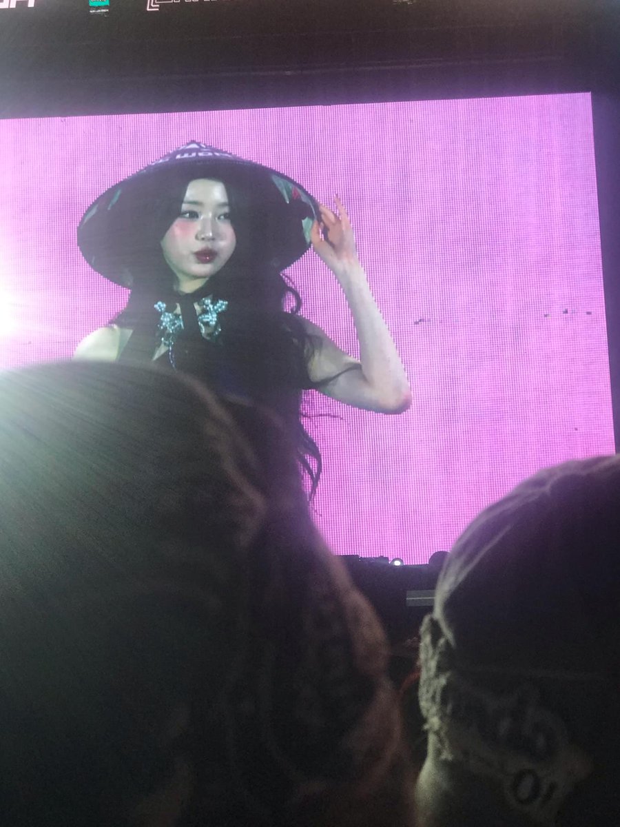 rinayeonn02's tweet photo. SHE'S SO PRETTYY!!!!๐
#JangWonyoung #WONYOUNG #MALTO #Shakefest https://t.co/SAThe7ls5t