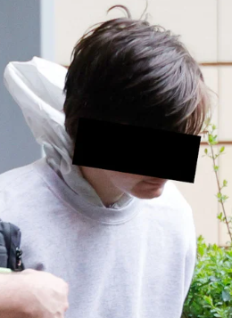 tintenkobold's tweet photo. Der Messerstecher aus meiner Ex-Heimat #Rochlitz. Laut Polizeibericht eine indigene Kartoffel. Optisch offenbar auch confirmed - indigene Kartoffel. AfD komplett schweigsam, bis auf ein paar Schwurbler, die voreilig mit Hashtag Afghane oder Migrant hetzten. https://t.co/vmm611vfRv